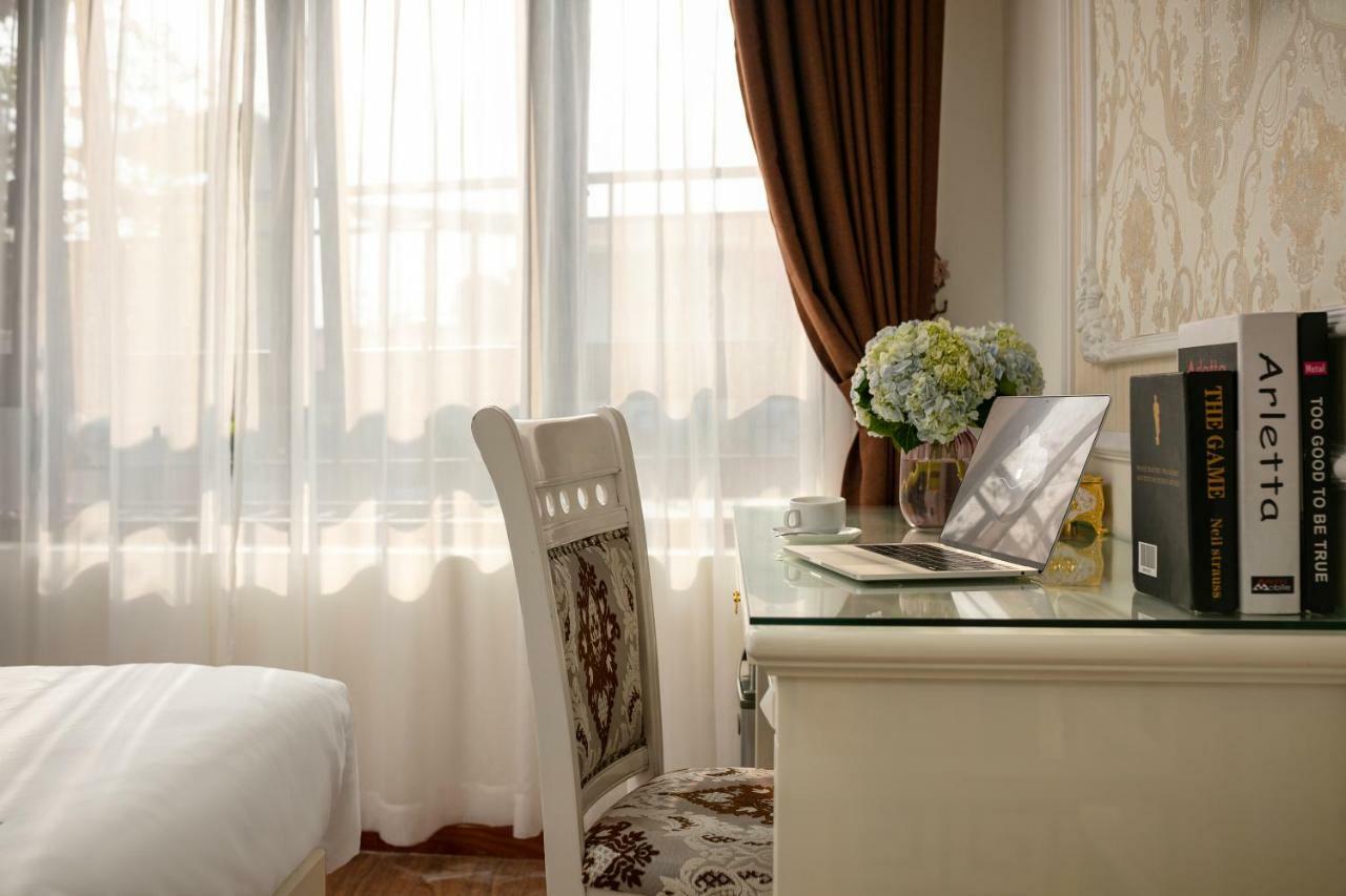 Trang Trang Luxury Hotel Hanoi Buitenkant foto